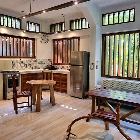 Omega Tours Eco-Jungle Lodge La Ceiba Exteriér fotografie